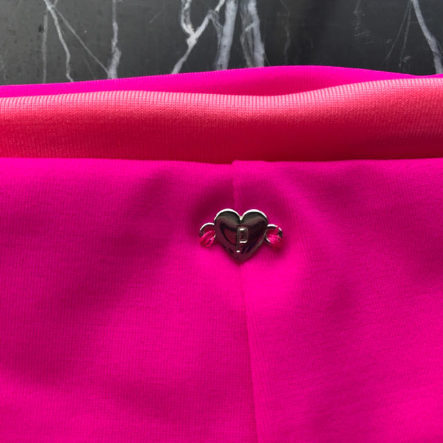 Victoria's Secret(ヴィクトリアズシークレット)のVictoria's Secret ビキニセット ブラック/ピンク 新品 レディースの水着/浴衣(水着)の商品写真