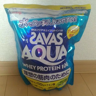 ザバス(SAVAS)のザバスアクアホエイプロテイン　グレープフルーツ味　40食分　840グラム(プロテイン)