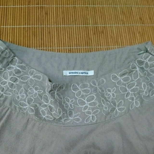 LAURA ASHLEY(ローラアシュレイ)のお花の刺繍のフレアスカート＊アーモワールカプリス レディースのスカート(ロングスカート)の商品写真