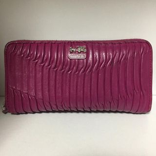 コーチ(COACH)の【COACH】コーチ 長財布ピンク革レザーラウンドファスナー(財布)