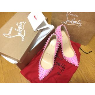 クリスチャンルブタン(Christian Louboutin)の新品未使用! ルブタン Follies スパイク パンプス ピンク 35.5(ハイヒール/パンプス)