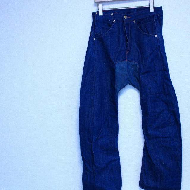 levi´s redリーバイスレッド切替立体裁断サルエルデニム 新しい