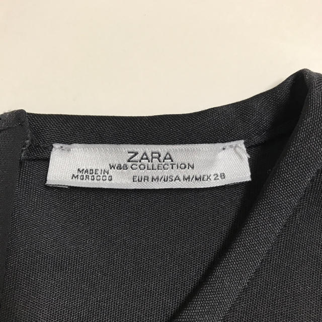 ZARA(ザラ)の【ZARA】黒 ノースリーブ レディースのトップス(カットソー(半袖/袖なし))の商品写真