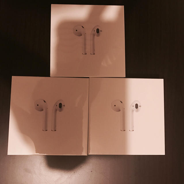 【TYHさま専用】【新品・未使用】AirPods 2台 【即日発送】