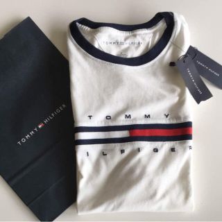 トミーヒルフィガー(TOMMY HILFIGER)のトミーヒルフィガー  S   .定番ロゴ  Tシャツ(Tシャツ/カットソー(半袖/袖なし))