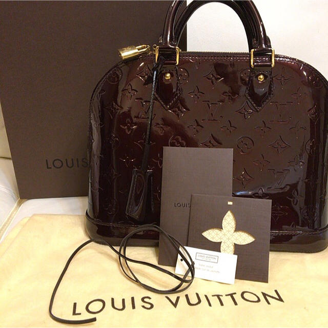 生まれのブランドで VUITTON LOUIS - アルマPM LOUISVUITTON pinota