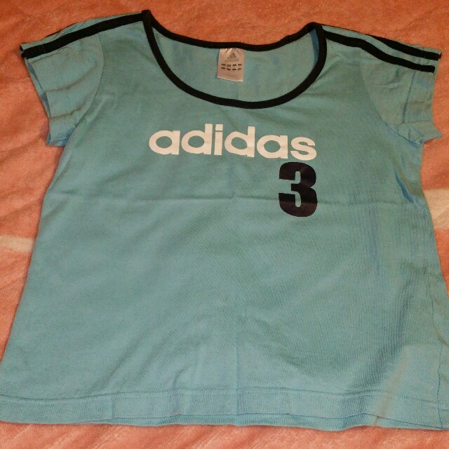 adidas(アディダス)の☆adidas☆可愛いブルーのTシャツ☆ レディースのトップス(Tシャツ(半袖/袖なし))の商品写真