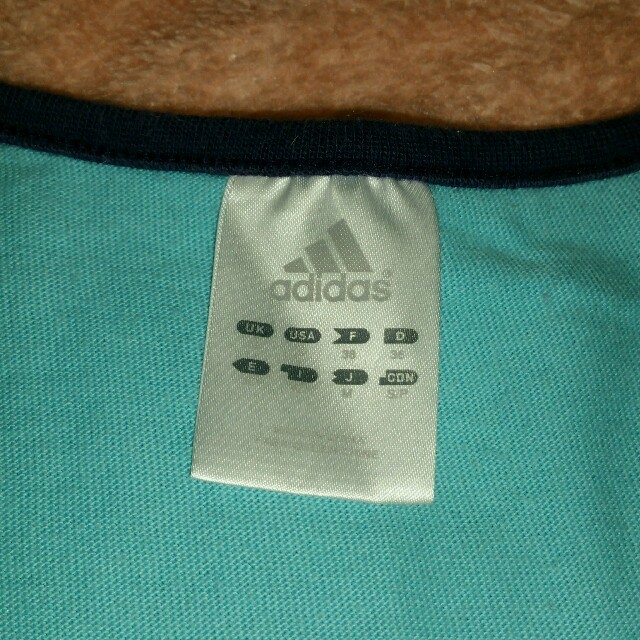 adidas(アディダス)の☆adidas☆可愛いブルーのTシャツ☆ レディースのトップス(Tシャツ(半袖/袖なし))の商品写真