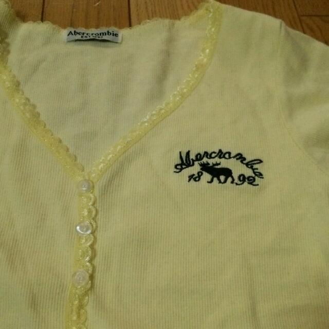 Abercrombie&Fitch(アバクロンビーアンドフィッチ)のアバクロンビーのカットソー♪値下げ レディースのトップス(Tシャツ(半袖/袖なし))の商品写真