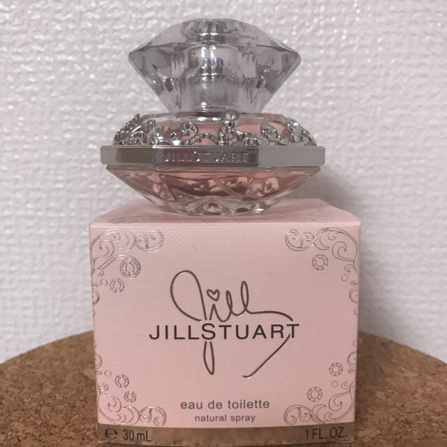 JILL by JILLSTUART(ジルバイジルスチュアート)のジル バイ　ジルスチュアート オードトワレ 30ml  オマケつき コスメ/美容の香水(香水(女性用))の商品写真