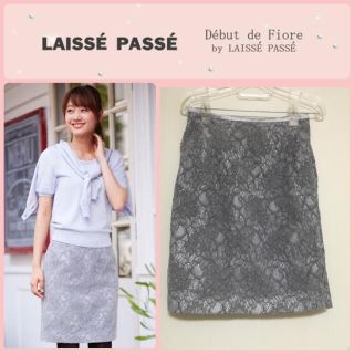 レッセパッセ(LAISSE PASSE)のLAISSE PASSE◼︎ウエストサテントリムタイトスカート   (ひざ丈スカート)