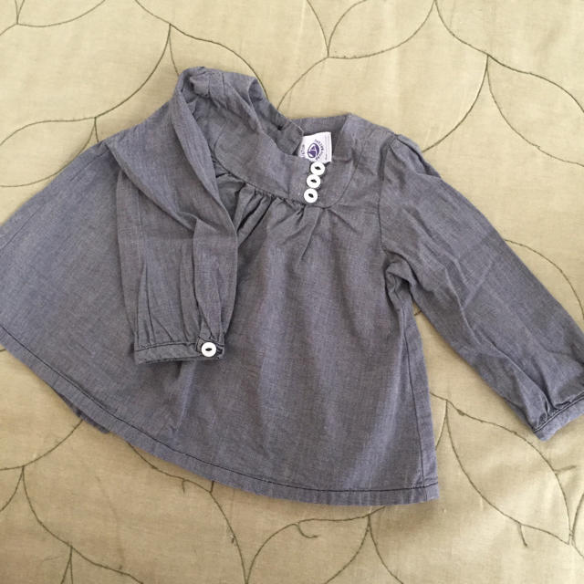 PETIT BATEAU(プチバトー)のプチバトー  カットソー キッズ/ベビー/マタニティのベビー服(~85cm)(シャツ/カットソー)の商品写真