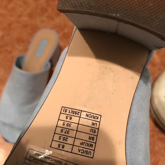FOREVER 21(フォーエバートゥエンティーワン)のf21 水色ミュール チャンキーヒール レディースの靴/シューズ(ミュール)の商品写真