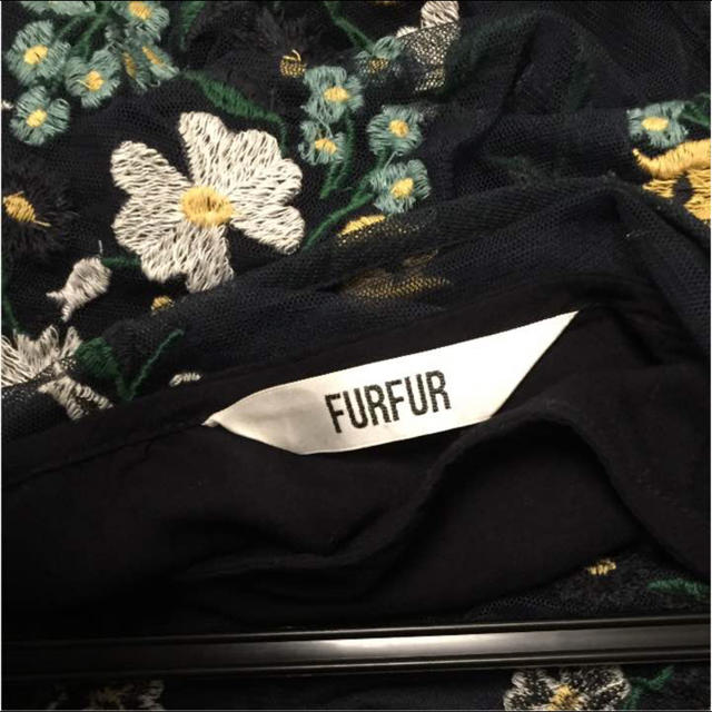 fur fur(ファーファー)の今季人気完売furfur エンプロトップスfurfurブラウスリッチミー レディースのトップス(シャツ/ブラウス(長袖/七分))の商品写真