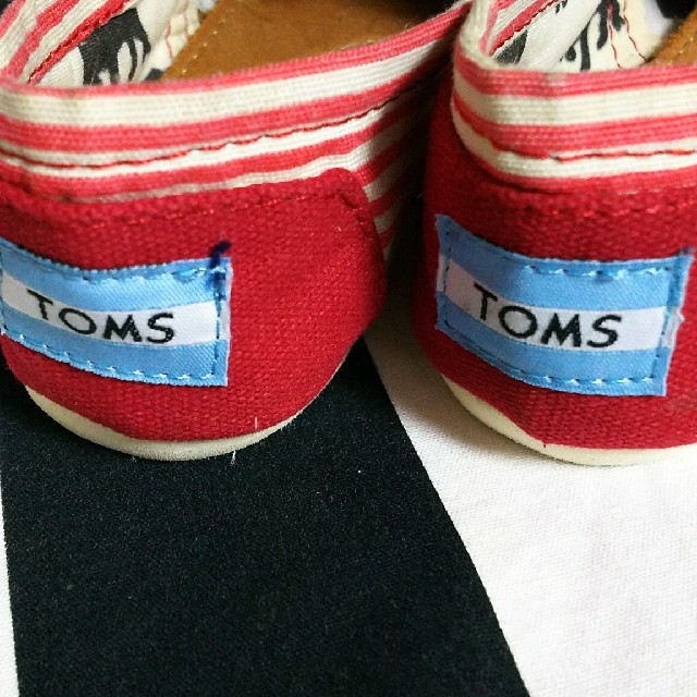 TOMS(トムズ)の★みっち様お取り置き★TOMS★新品、未使用★19㎝★ キッズ/ベビー/マタニティのキッズ靴/シューズ(15cm~)(スニーカー)の商品写真