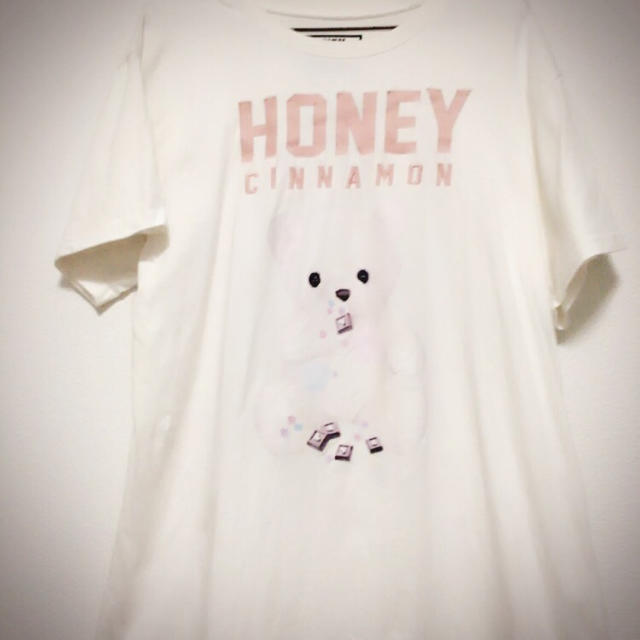 Honey Cinnamon(ハニーシナモン)のハニーシナモン ユニセックス Tシャツ レディースのトップス(Tシャツ(半袖/袖なし))の商品写真