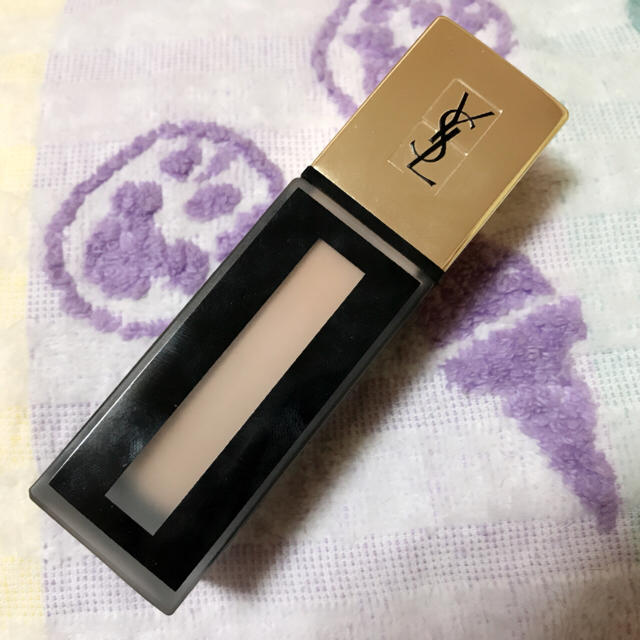 Yves Saint Laurent Beaute(イヴサンローランボーテ)のイヴ・サンローラン ファンデーション コスメ/美容のベースメイク/化粧品(ファンデーション)の商品写真