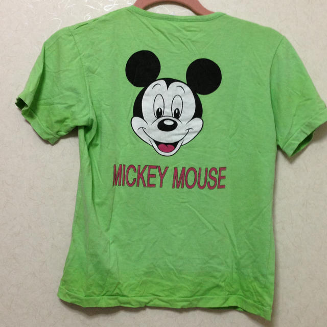 Disney(ディズニー)の古着屋購入✪ミッキーＴ レディースのトップス(Tシャツ(半袖/袖なし))の商品写真