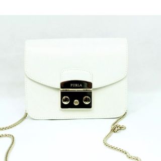 フルラ(Furla)の2日間限定！！FURLA★メトロポリス バッグ 定価5.2万円 ペタロ(ショルダーバッグ)