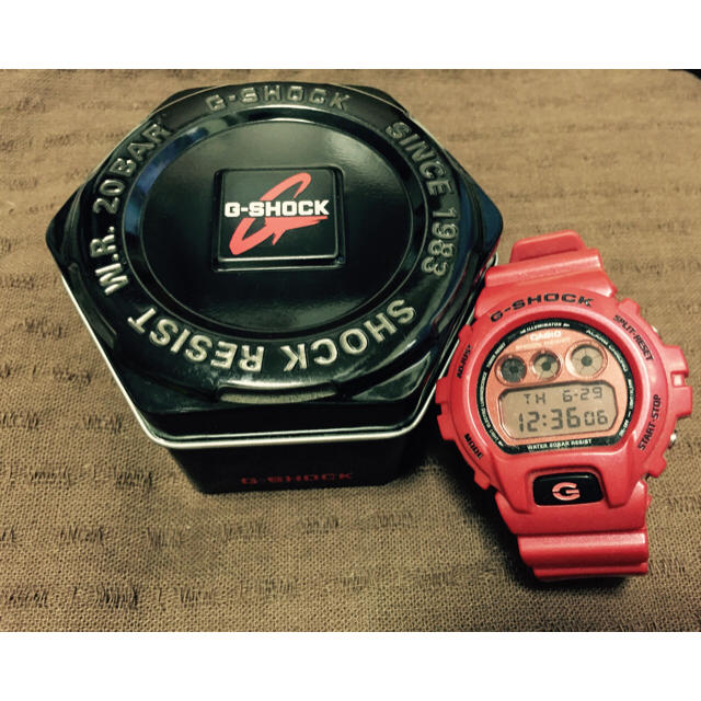 G-SHOCK(ジーショック)のG-SHOCK レッド メンズの時計(腕時計(デジタル))の商品写真