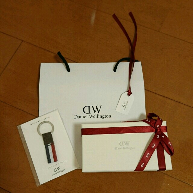 Daniel Wellington(ダニエルウェリントン)の新品✨ダニエルウェリントン 40mm 国内正規品 メンズの時計(腕時計(アナログ))の商品写真