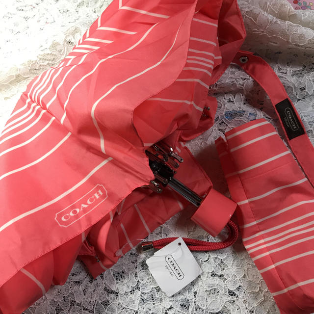 COACH(コーチ)の❤️ミントさま専用❤️(o^^o)コーチの折り畳み傘❤️新品❤️ レディースのファッション小物(傘)の商品写真