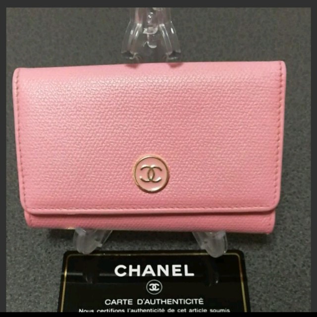 CHANEL(シャネル)のシャネルココボタンキーケース レディースのファッション小物(キーケース)の商品写真