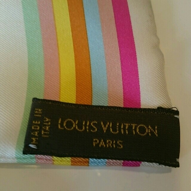 LOUIS VUITTON(ルイヴィトン)のLOUIS VUITTON ルイヴィトン バンドー スカーフ  レディースのファッション小物(バンダナ/スカーフ)の商品写真