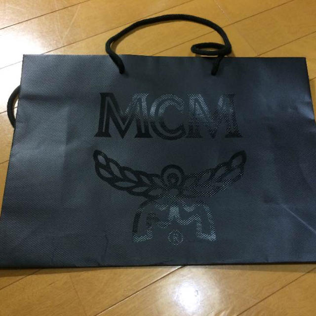 MCM(エムシーエム)の【Gさま専用】MCMショップ袋 レディースのバッグ(ショップ袋)の商品写真