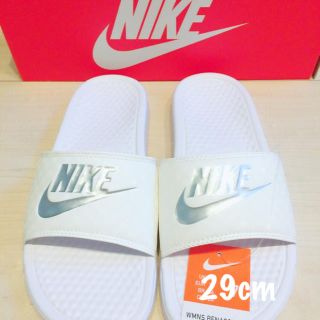 ナイキ(NIKE)の1点のみ！新品未使用 NIKEナイキベナッシサンダル 白29(サンダル)