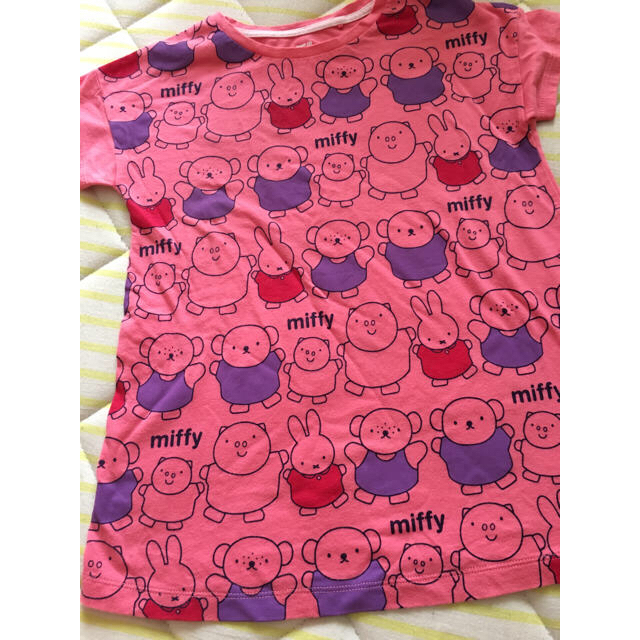 UNIQLO(ユニクロ)の美品UTミッフィーTシャツサイズ120 キッズ/ベビー/マタニティのキッズ服女の子用(90cm~)(Tシャツ/カットソー)の商品写真