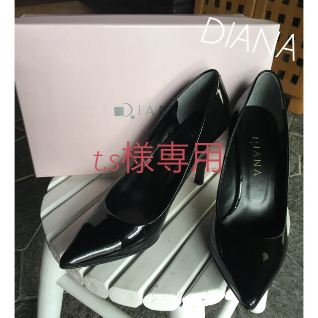 DIANA(ダイアナ)のDIANA ポインテッドトゥ パンプス レディースの靴/シューズ(ハイヒール/パンプス)の商品写真