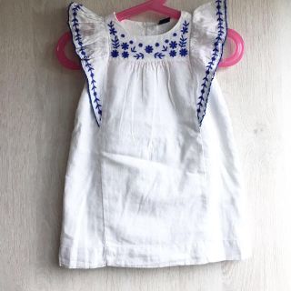 ベビーギャップ(babyGAP)のあぁか様 専用☆新品 babyGap 刺繍ワンピース(ワンピース)