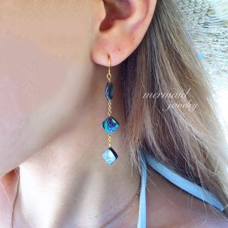 天然石 アバロンシェル 三連ピアス mermaid jewelry(ピアス)