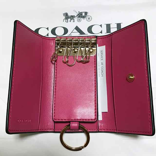 COACH(コーチ)の限定☆花柄☆COACH（コーチ） 6連キーケース レディースのファッション小物(キーケース)の商品写真