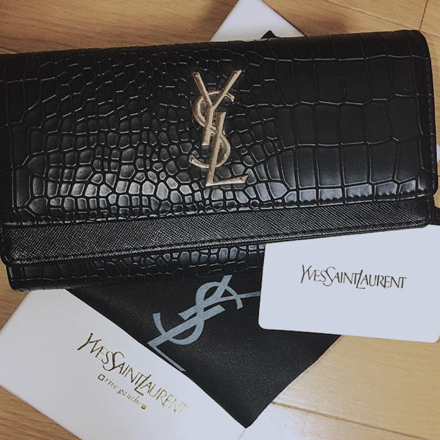 YSL イヴサンローラン サンローラン レディース 黒 長財布