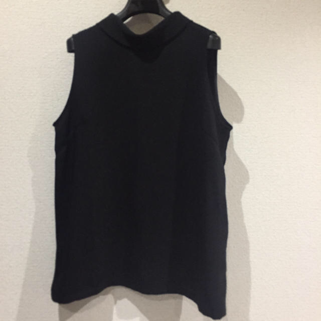 apart by lowrys(アパートバイローリーズ)のアパートバイ♡黒ブラウス レディースのトップス(シャツ/ブラウス(半袖/袖なし))の商品写真