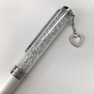 スワロフスキー(SWAROVSKI)の【新品】スワロフスキー  ボールペン  ハートチャーム(ペン/マーカー)