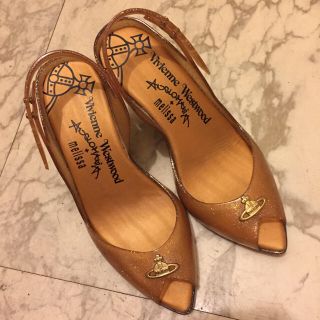 ヴィヴィアンウエストウッド(Vivienne Westwood)のメリッサ ゴールドパンプス(ハイヒール/パンプス)