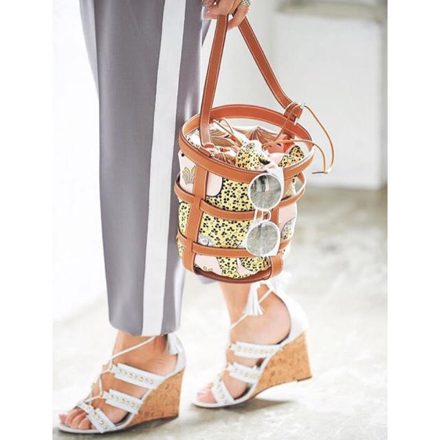 Aquazzura(アクアズーラ)スタッズフリンジウェッジサンダルchesty