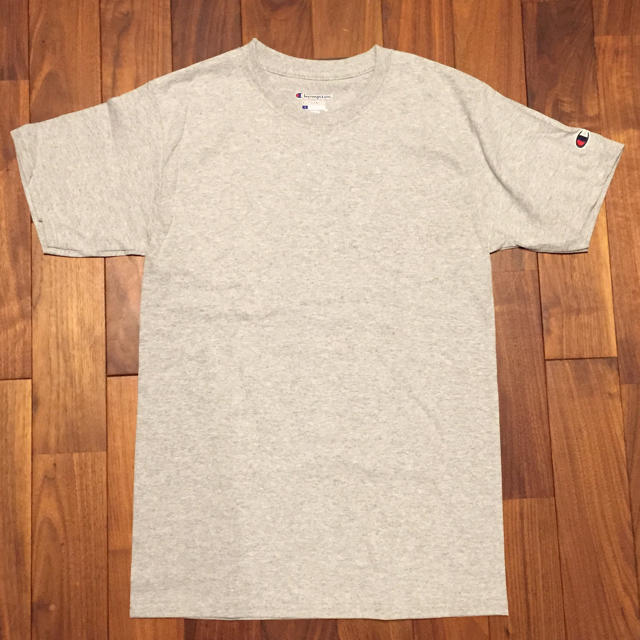 Champion(チャンピオン)の新品 チャンピオン 無地 6ozヘビーＴシャツ メンズのトップス(Tシャツ/カットソー(半袖/袖なし))の商品写真