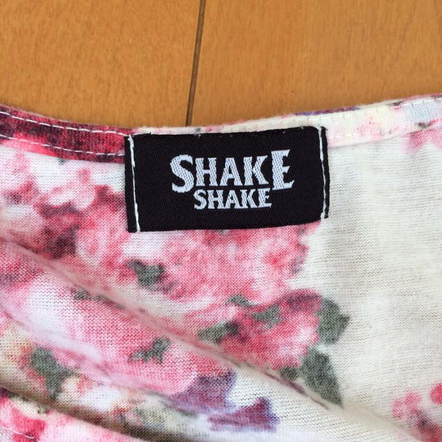 SHAKE SHAKE(シェイクシェイク)のペプラム風 ワンピース レディースのワンピース(ミニワンピース)の商品写真