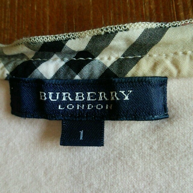 BURBERRY(バーバリー)の*BURBERRY* 薄ピンク半袖カットソー レディースのトップス(カットソー(半袖/袖なし))の商品写真