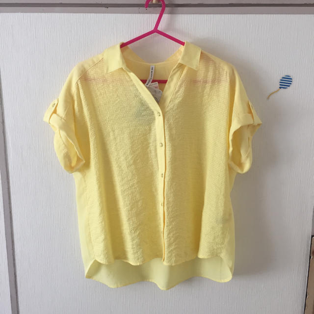 しまむら(シマムラ)の新品未使用♡しまむら♡シャツ♡ レディースのトップス(シャツ/ブラウス(半袖/袖なし))の商品写真