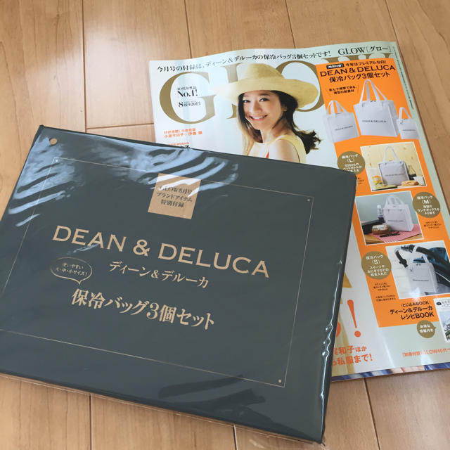 DEAN & DELUCA(ディーンアンドデルーカ)のGLOW8月号/DEAN & DELUCA付録付き エンタメ/ホビーの雑誌(ファッション)の商品写真