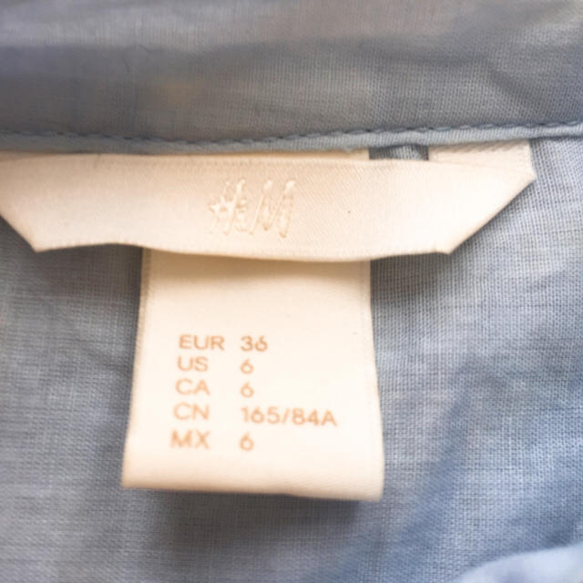 H&M(エイチアンドエム)の【値下げしました】H&M ノーカラーシャツ レディースのトップス(シャツ/ブラウス(長袖/七分))の商品写真