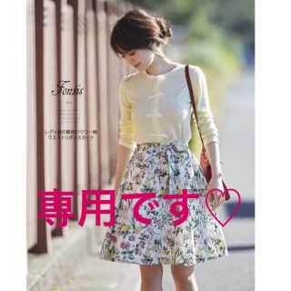 トッコ(tocco)のSALE！トッコクローゼット  今季完売花柄スカート♡(ひざ丈スカート)