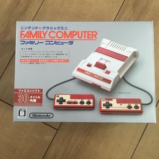 ニンテンドークラシックミニ ファミコン 別売アダプター付きです。(家庭用ゲーム機本体)