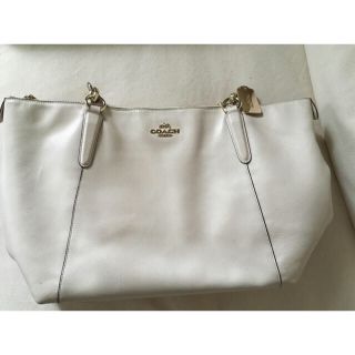 コーチ(COACH)の値下げ！COACH トートバッグ ホワイト(トートバッグ)