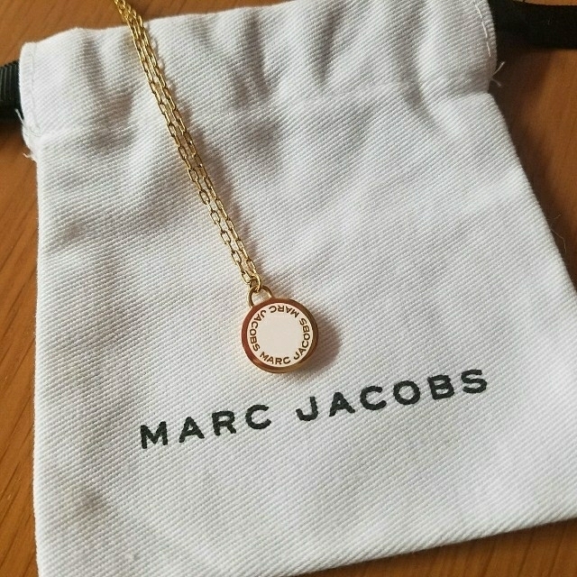 【新品】Marc Jacobs/エナメル ロゴディスク ペンダント